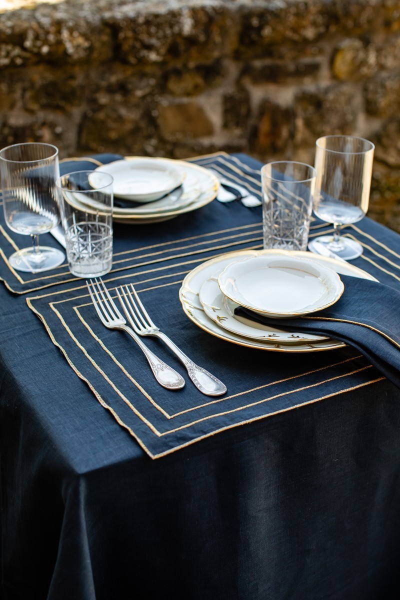 Linen Sfogliatella Placemat