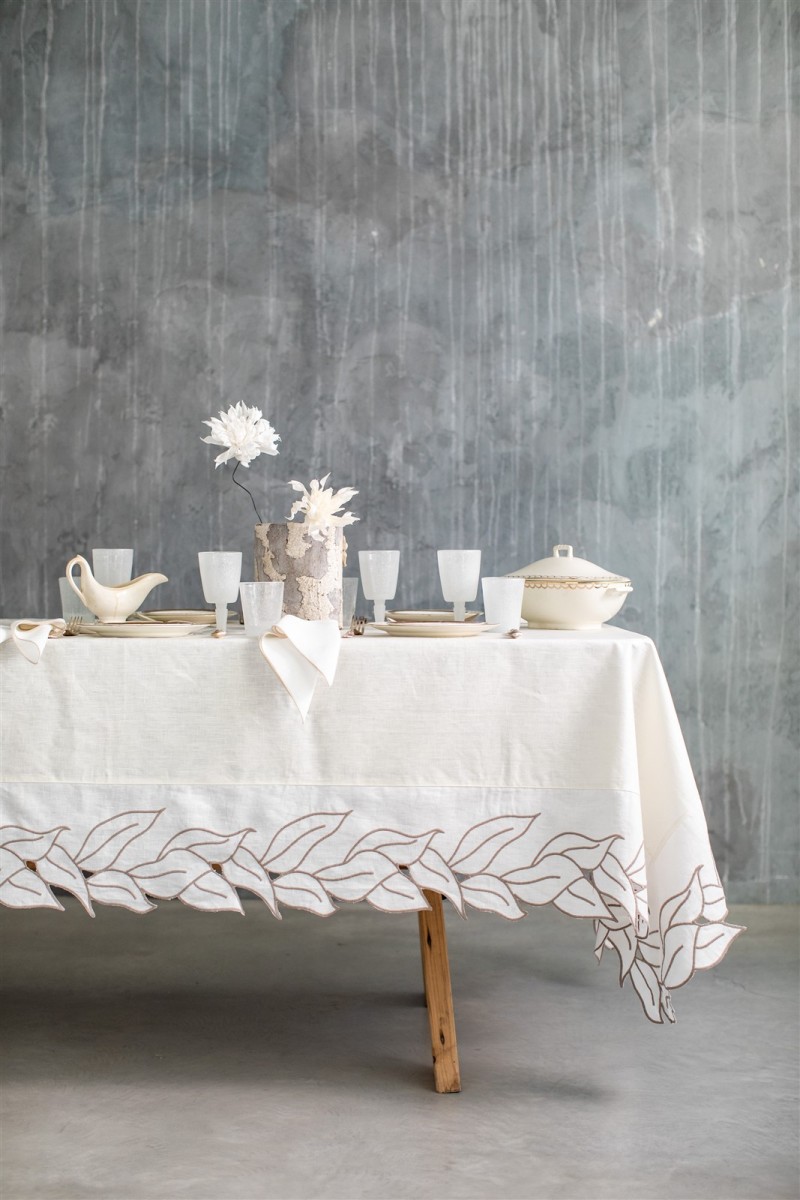 Venezia Linen Tablecloth