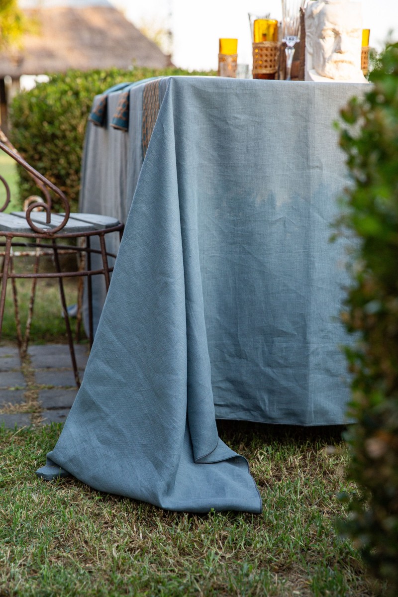 Penelope Linen Tablecloth