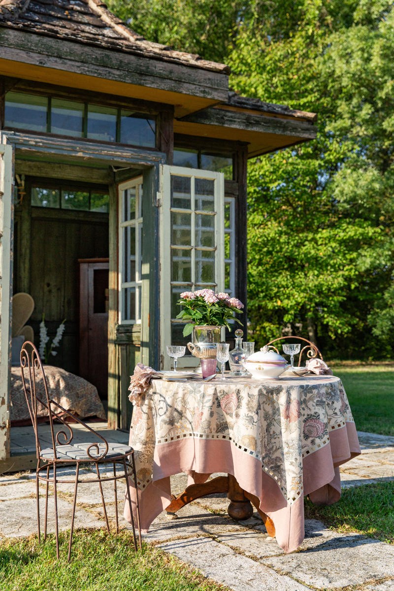 Riviera Tablecloth in Stain Resistant Cotton 