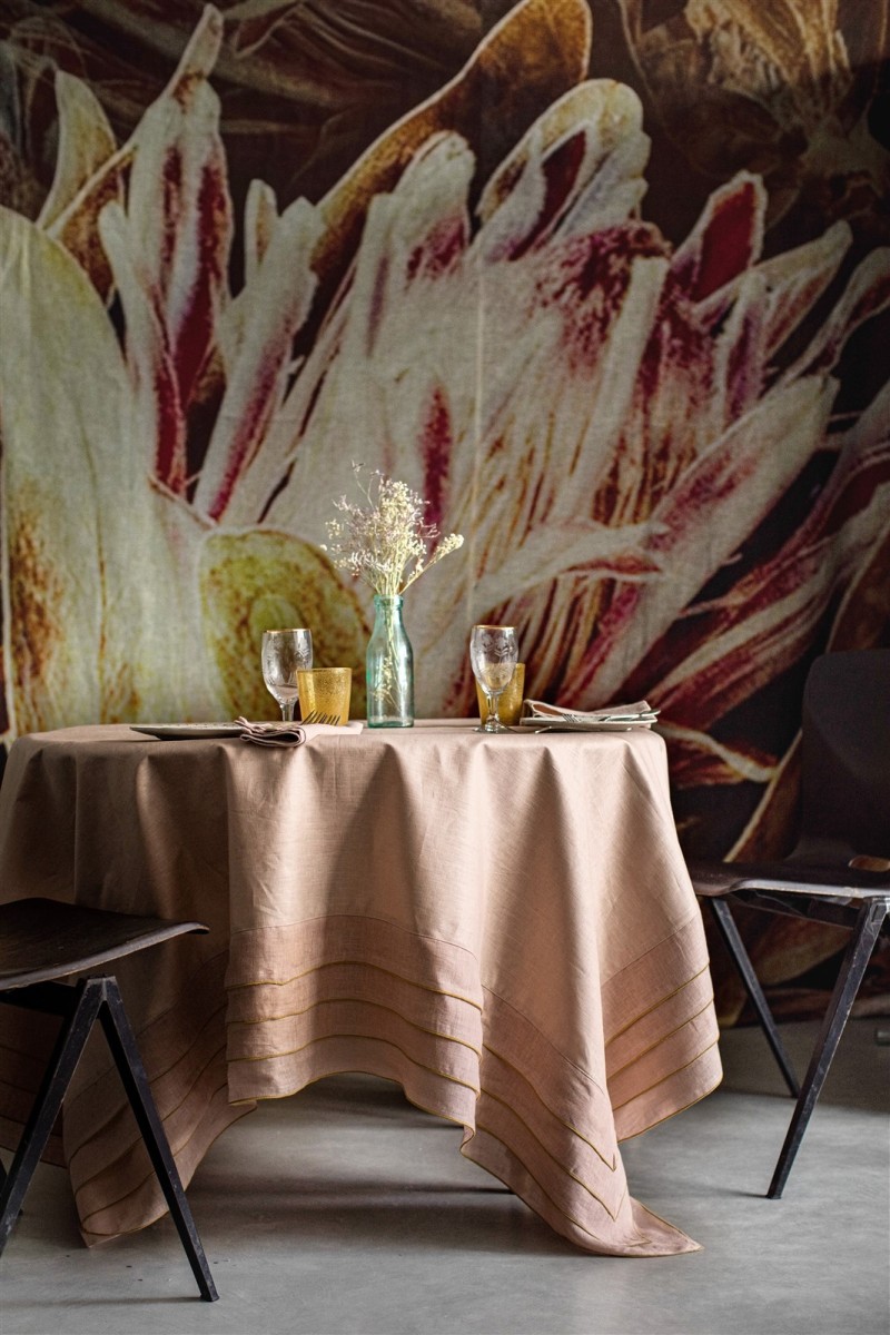 Linen Sfogliatella Tablecloth