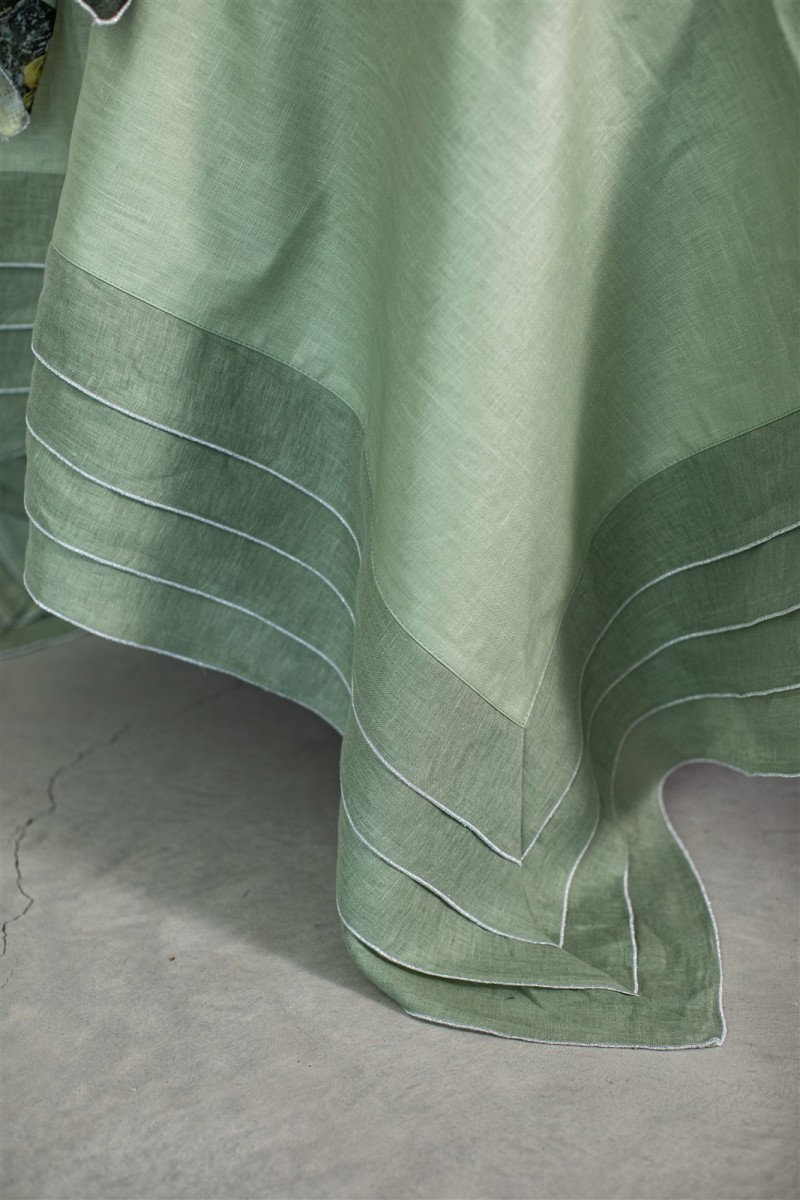 Linen Sfogliatella Tablecloth