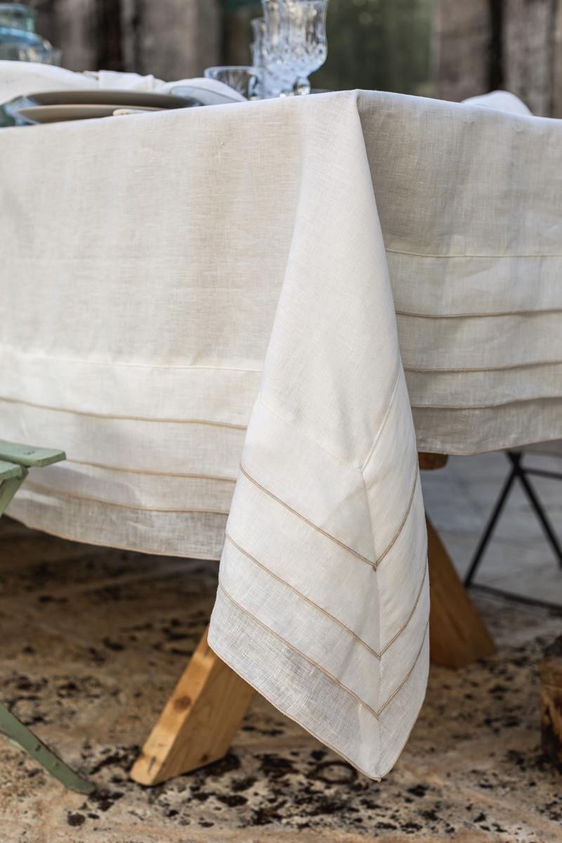 Linen Sfogliatella Tablecloth