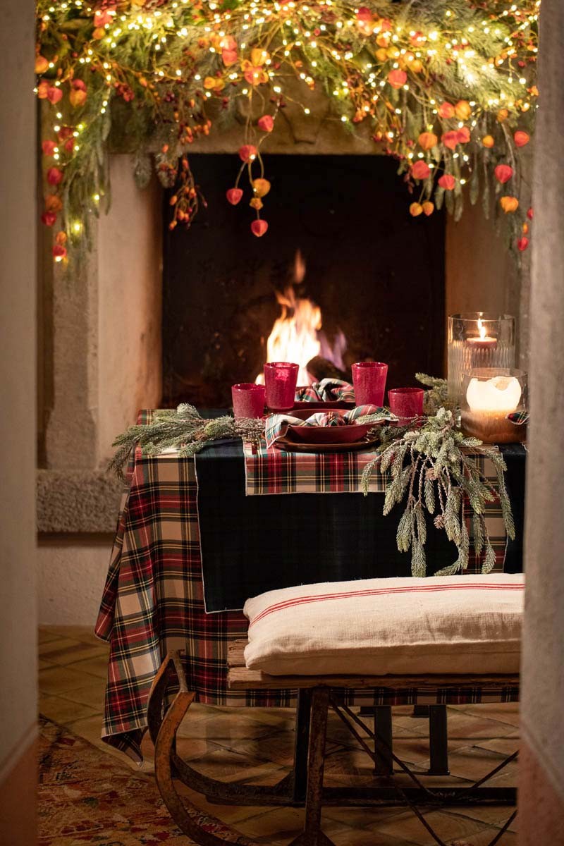 Plaid Filo Tablecloth