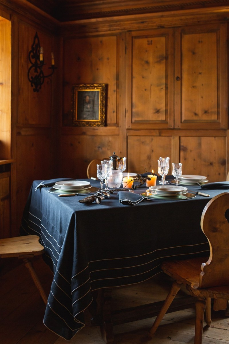 Stain Resistant Linen Sfogliatella Tablecloth