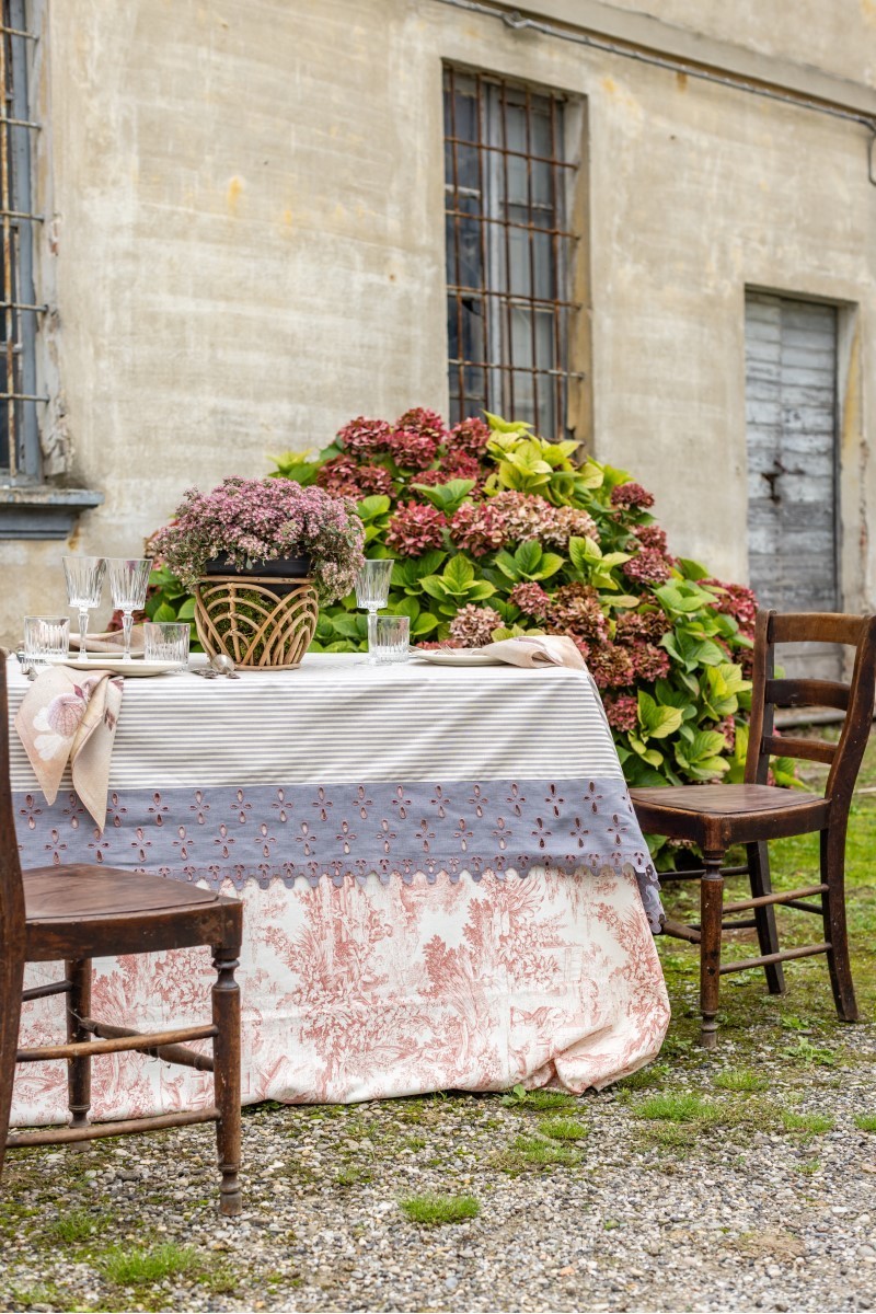 Amalfi Cotton Tablecloth