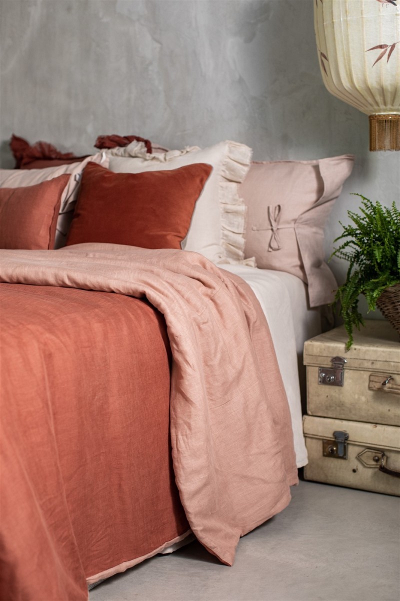 Pure Reversible Bedspread in Linen