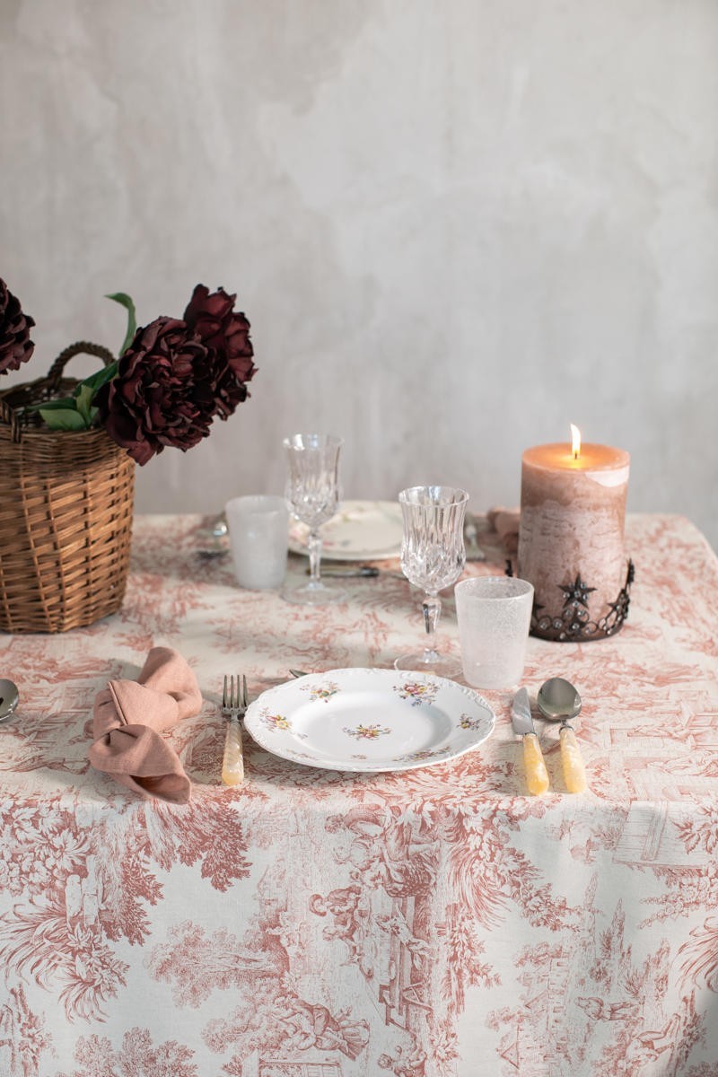 Riviera Tablecloth in Stain Resistant Linen +