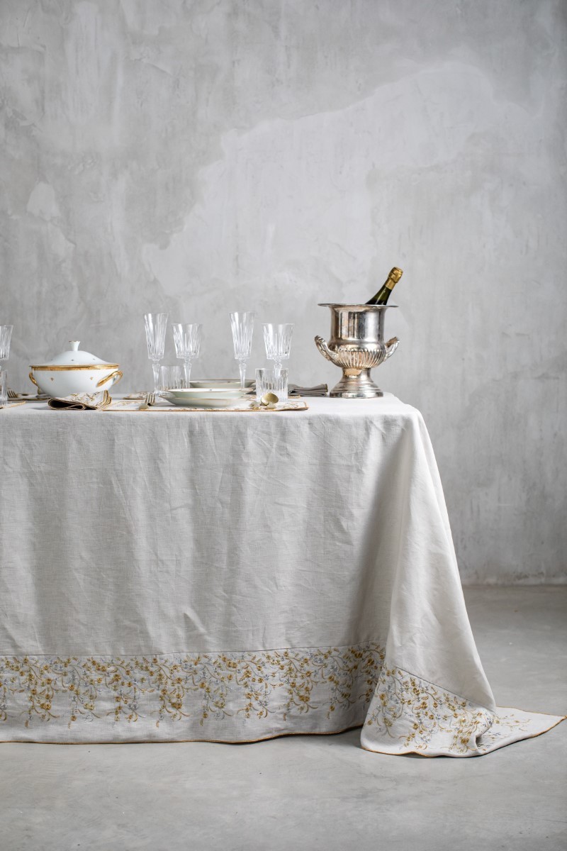 Venaria Linen Tablecloth