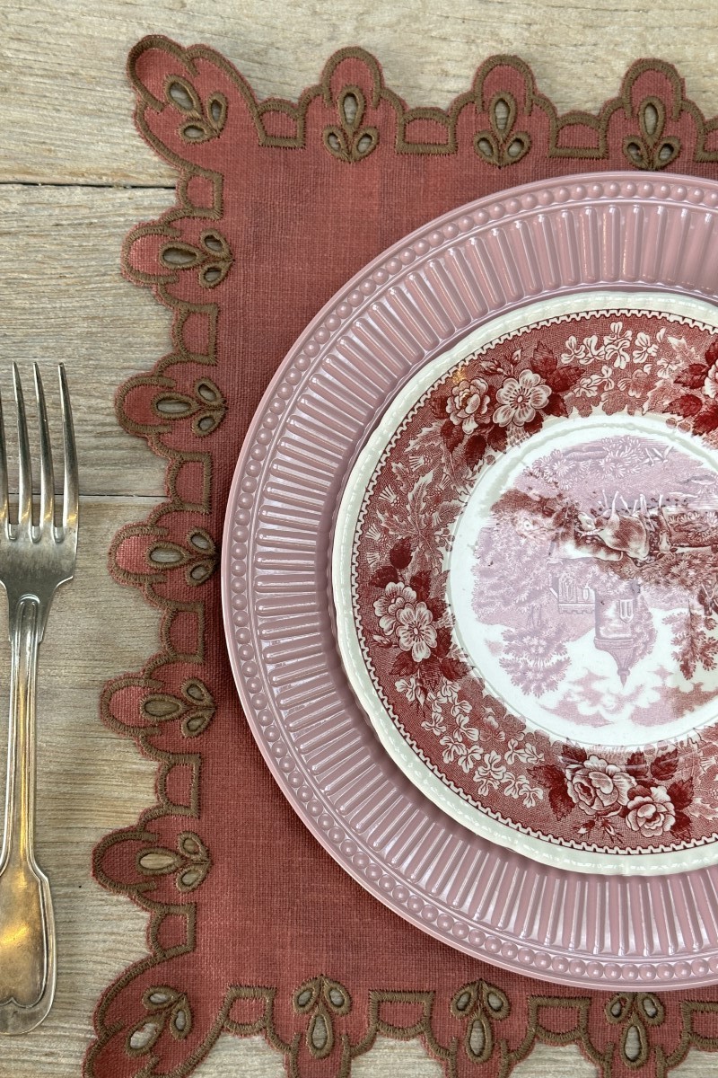 Amalfi Placemat in Stain Resistant Linen