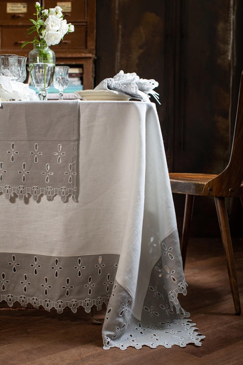 Amalfi Stain Resistant Linen Tablecloth