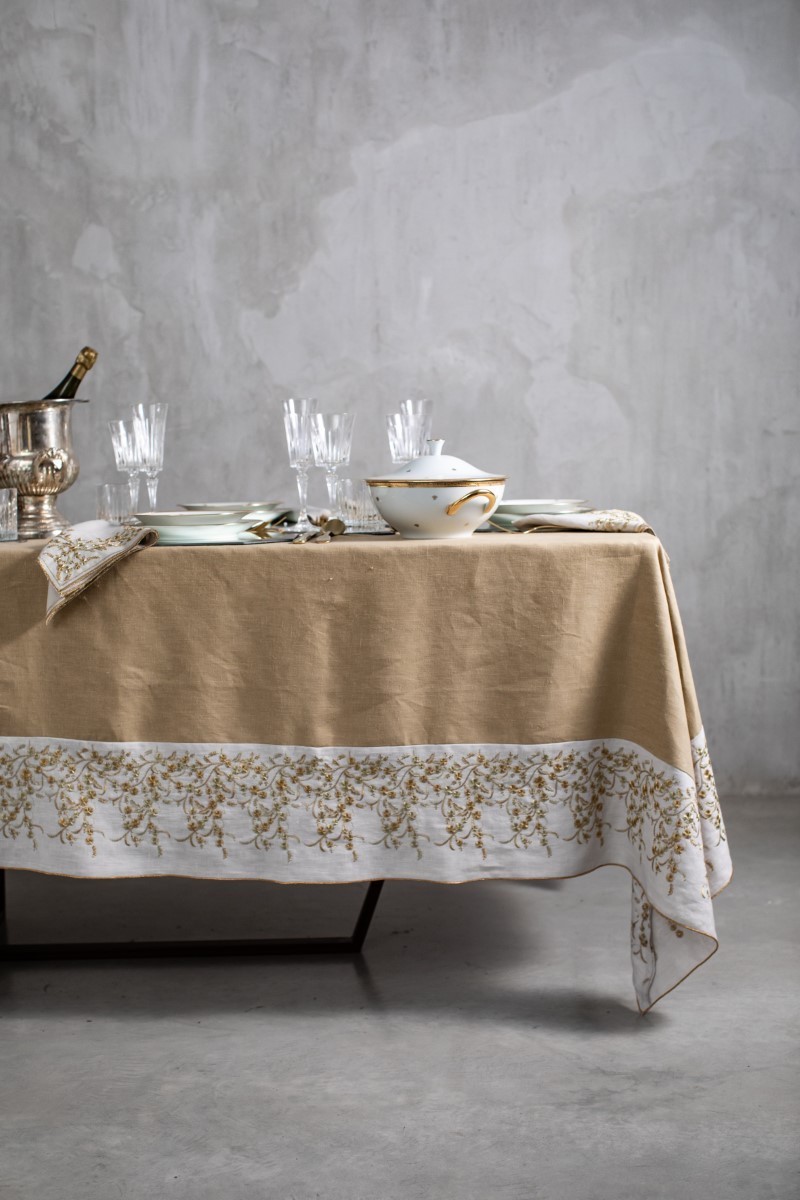 Venaria Stain Resistant Linen Tablecloth