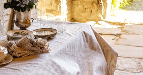 Natural fabrics for a cool and stylish home even in summer